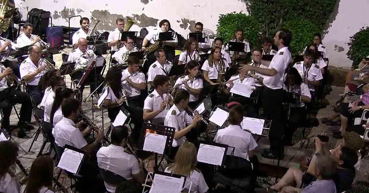 La Banda de Música "Maestro Dueñas" ofrece un concierto en el Patio del Edificio San Agustín