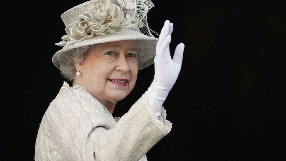 Málaga y su comunidad británica, de luto por la muerte de la reina Isabel II