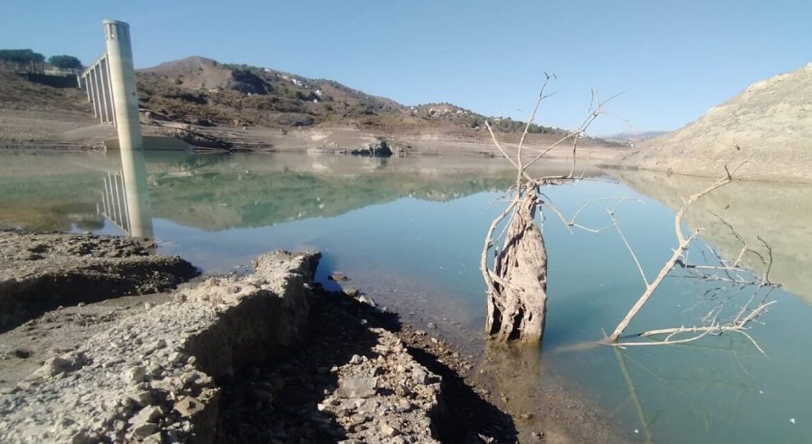 Los embalses de Andalucía pierden agua una semana más