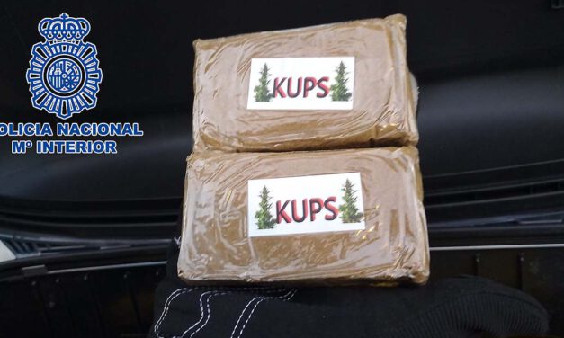 Un detenido en El Puerto con dos tabletas de hachís preparadas para el tráfico de drogas