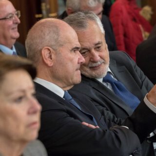 Los expresidentes del Parlamento andaluz, en desacuerdo con la sentencia de los ERE