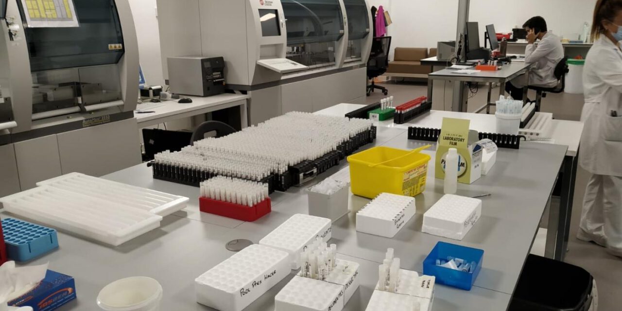 Reconocido el circuito de secuenciación genómica del Covid en Andalucía