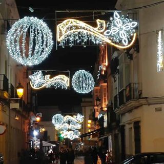 El encendido del alumbrado navideño dará inicio esta noche a la programación de Navidad