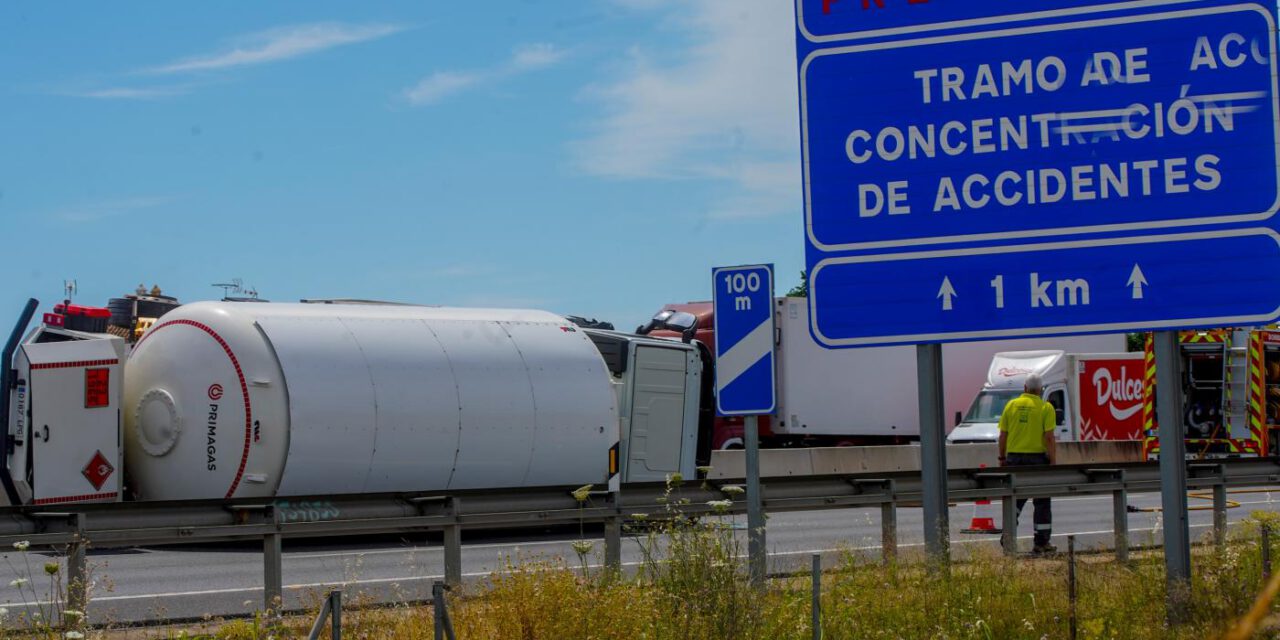 La DGT registra en 2022 un 4% más de muertos en carretera que en 2021 en Andalucía