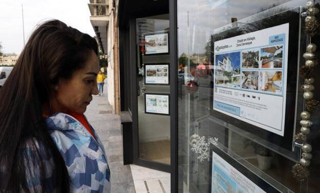 La firma de hipotecas sobre viviendas modera su avance al 8,3% en Andalucía