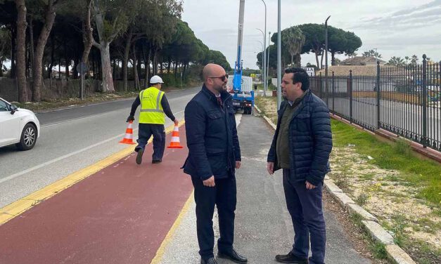 El Puerto continúa renovando con tecnología LED el alumbrado público