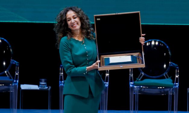 Lola Flores y David Bisbal son ya Hijos Predilectos de Andalucía