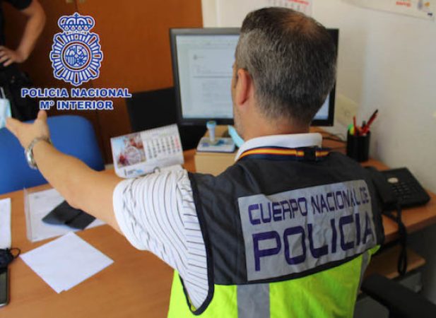 Detenido por una agresión sexual a un menor con el que contactó en un videojuego