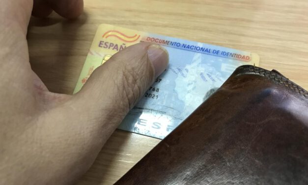 Desvalija una caravana en Vilagarcía y lo detienen por dejarse dentro el DNI