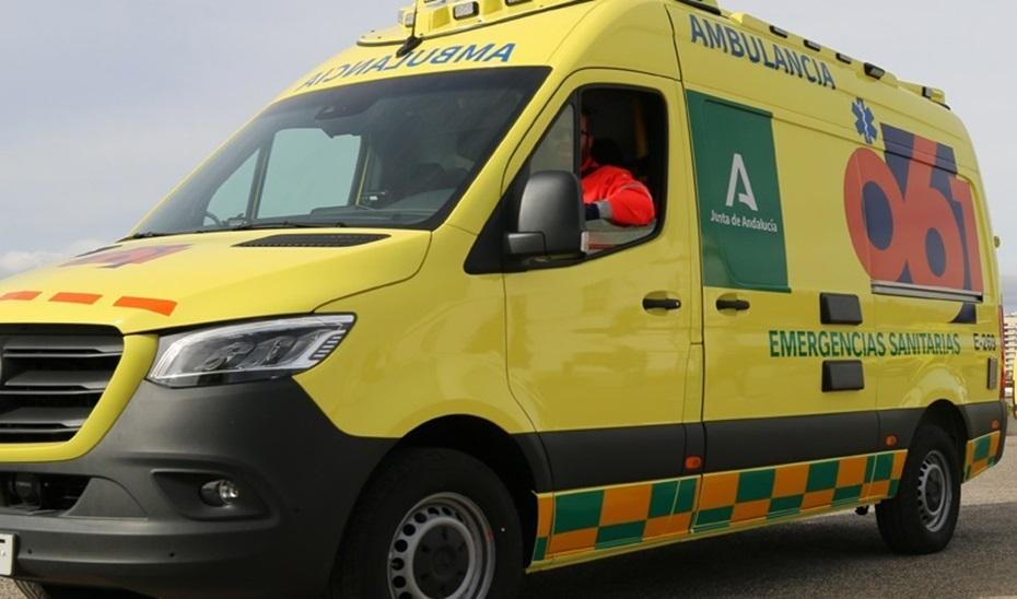 En estado crítico un niño de 12 años que cayó de un balcón por delirio febril en Málaga