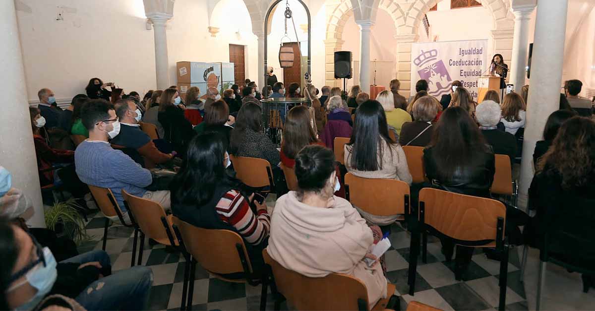 Cinco mujeres de bandera en el mundo de las artes plásticas recibirán los Premios Menesteo