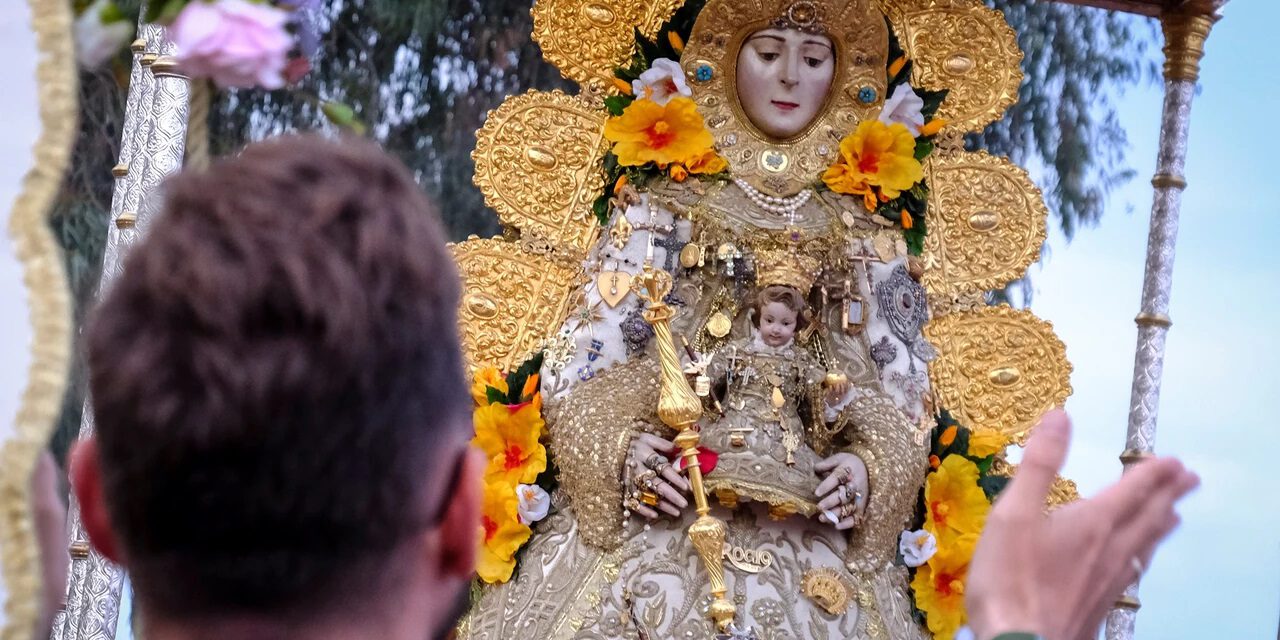 La parodia de la Virgen del Rocío llega al Parlamento de Andalucía