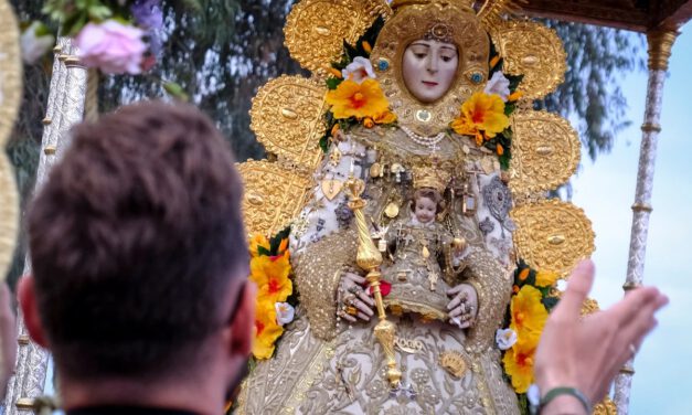 La parodia de la Virgen del Rocío llega al Parlamento de Andalucía