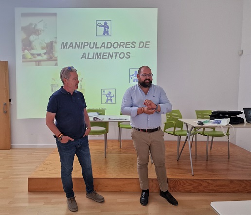 El centro cívico acoge una nueva edición del curso de manipulador de alimentos