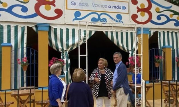 Los partidos políticos también cuentan con su casa en el recinto ferial