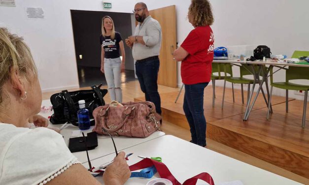 Veinte alumnas comienzan a formarse en "Complementos de Pre Feria"