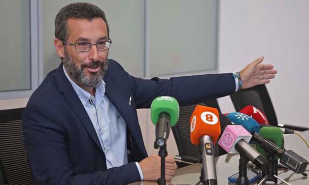 El PP presidirá la Diputación de Cádiz tras un pacto con el partido La Línea 100x100