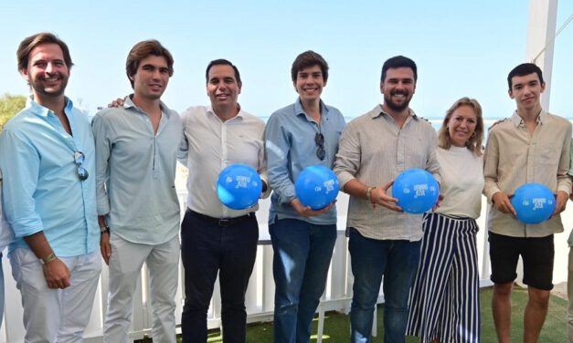 NNGG El Puerto se encuentra con el candidato del PP al Congreso por Cádiz