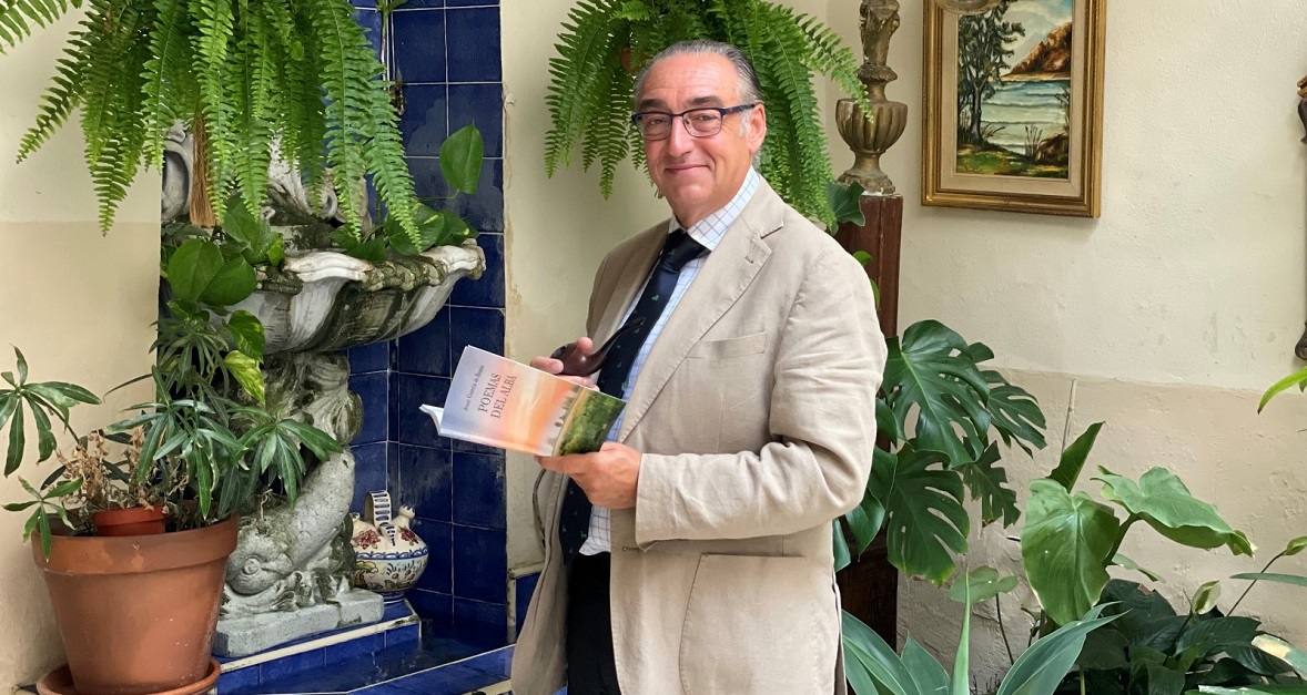 El abogado y escritor García Romeu presenta su nuevo poemario en el Castillo de San Marcos