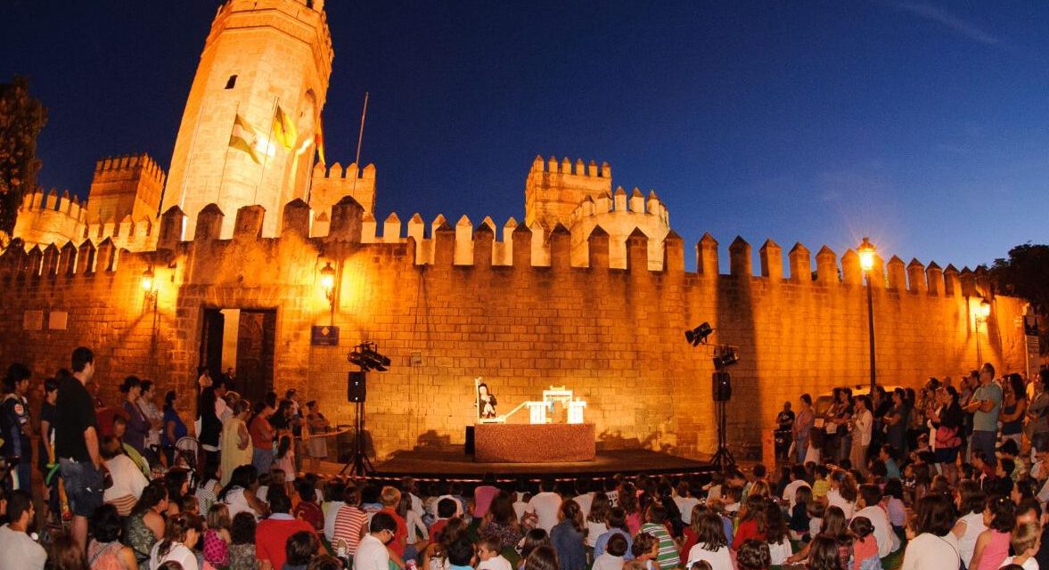 ‘La panda pirata’ llega a la plaza del Castillo con la muestra de títeres ‘Los Cristobitas’