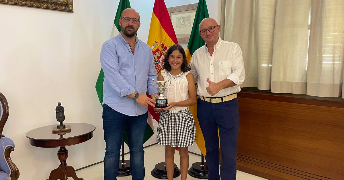 El Ayuntamiento felicita a la golfista Fabiola Merello por su título de subcampeona de España