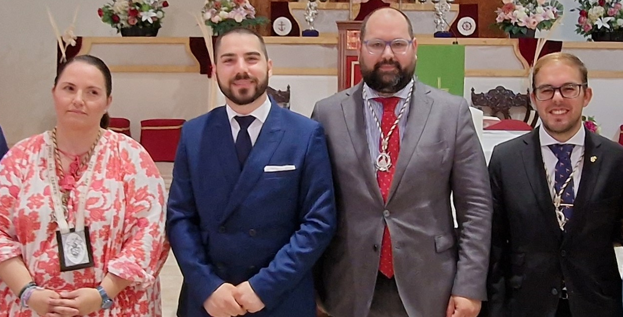 Bello felicita a Juan Mesa por su pregón de la Virgen del Carmen