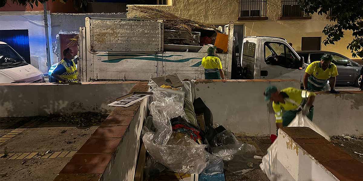 Policía Local y Limpieza continúan trabajando para erradicar focos de basura en distintas zonas de El Puerto