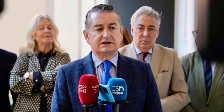 La Junta urge a Sánchez convocar la Conferencia de Presidentes para que "rinda cuentas"