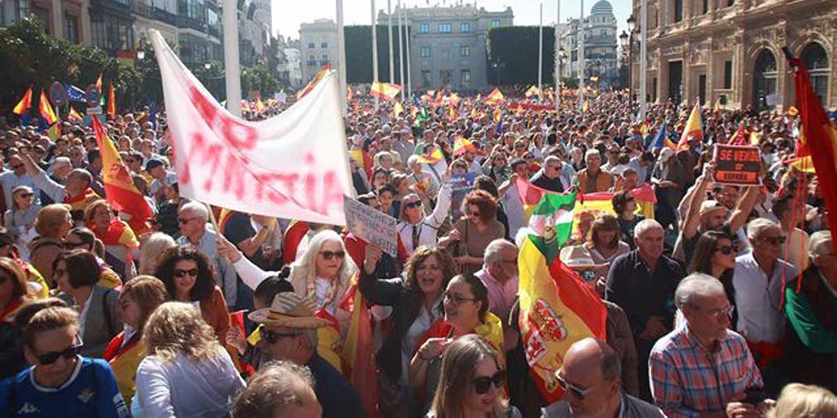 Más de 100.000 andaluces acuden a las concentraciones del PP contra la amnistía