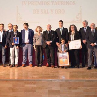 Lleno absoluto en los IV Premios Taurinos De Sal y Oro de El Puerto