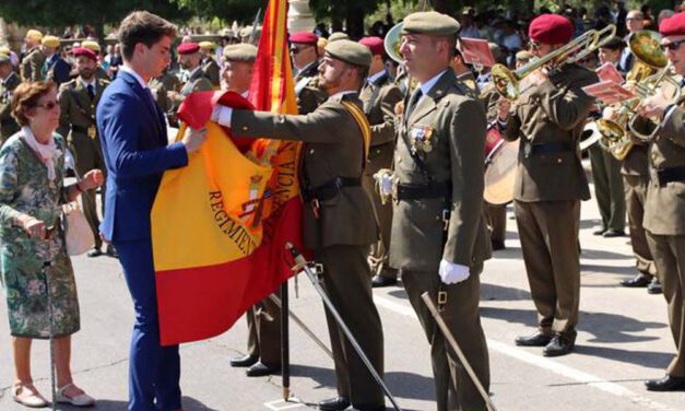 La Armada y el Ayuntamiento de El Puerto organizan una Jura de Bandera para personal civil el 4 de mayo