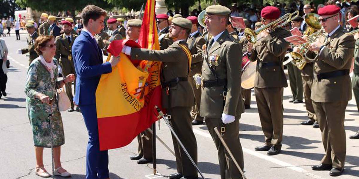 La Armada y el Ayuntamiento de El Puerto organizan una Jura de Bandera para personal civil el 4 de mayo
