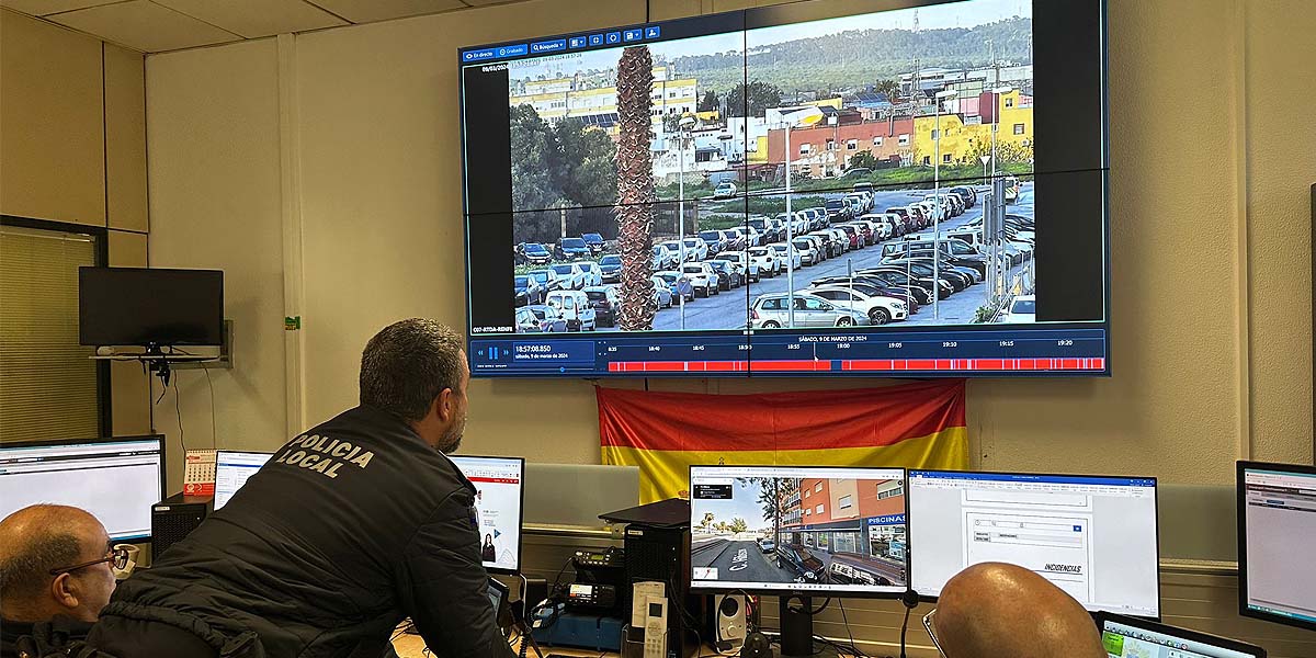 Localizan por videovigilancia a cinco menores tras dar una paliza a un hombre en El Puerto