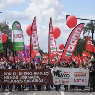 Miles de andaluces reclaman pleno empleo y servicios públicos en el Primero de Mayo