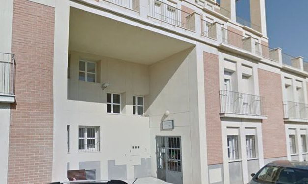 Muere un anciano de una residencia de Almería al caer por el hueco del ascensor