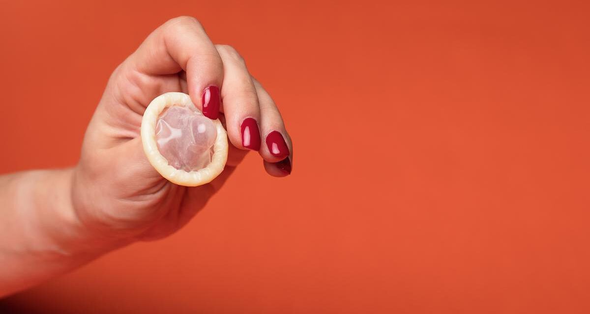 El uso del preservativo cae un 53% entre los adultos de 41 a 58 años en el último año