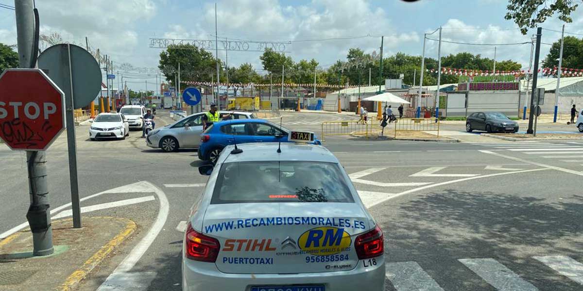 La Feria de El Puerto contará con refuerzo de taxis gracias a una colaboración entre municipios