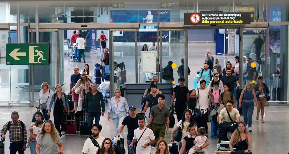 Cae una organización que defraudó más de 100 millones con el IVA de hidrocarburos
