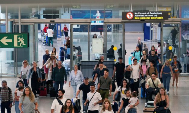 Cae una organización que defraudó más de 100 millones con el IVA de hidrocarburos