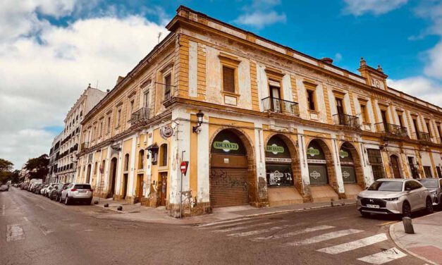 Germán Beardo anuncia el inicio de la rehabilitación de la emblemática Casa de La Aduana de El Puerto