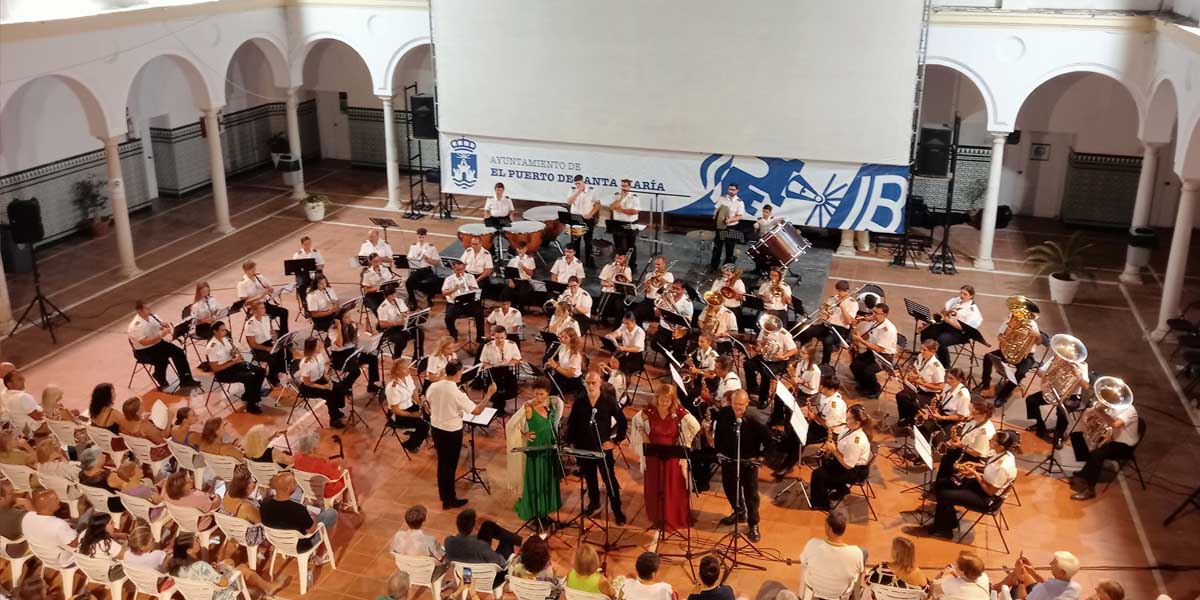 La Banda de Música Maestro Dueñas ofrece sendos conciertos de verano los lunes 12 y 19 de agosto en el Patio Porticado de San Luis