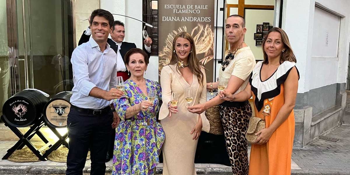 Diana Andrades inaugura la sede de su escuela de baile en el centro de El Puerto