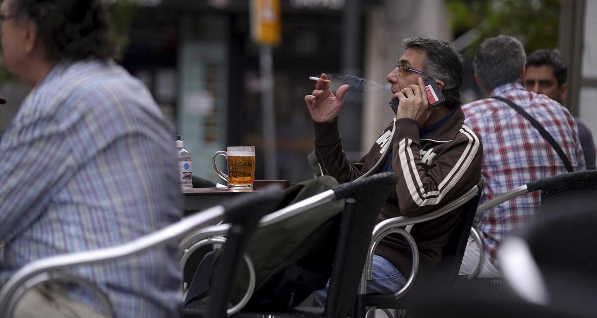 Más de la mitad de los no fumadores están expuestos al humo ambiental del tabaco