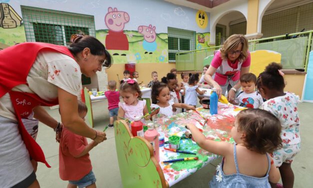 Moreno anuncia la gratuidad educativa desde el próximo curso para los niños de 2 a 3 años