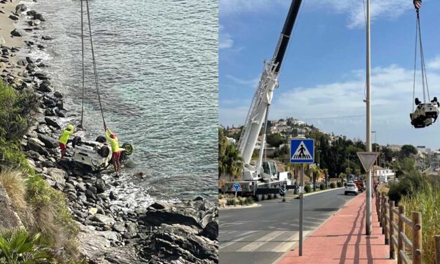 Retiran de oficio un coche caído hace meses a una playa tras la negativa del propietario