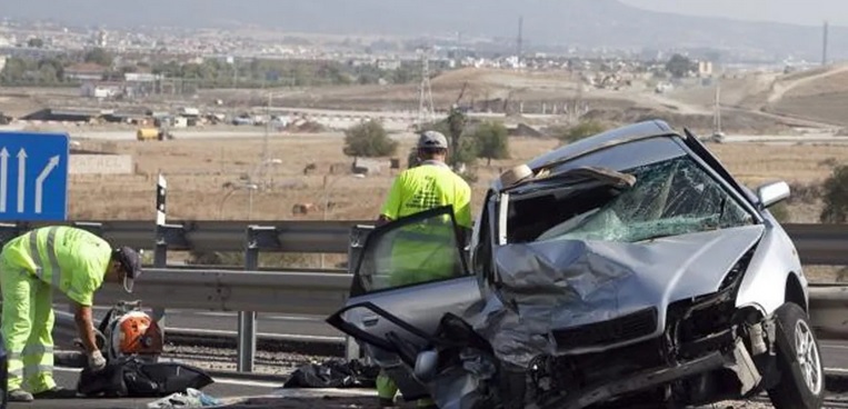 Cerca de 1.200 fallecidos en 45.700 accidentes de noche en una década en Andalucía