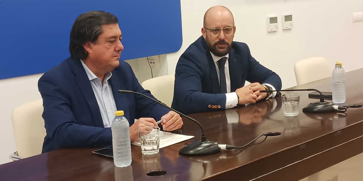 Jornada informativa a los empresarios con la presencia del alcalde Germán Beardo