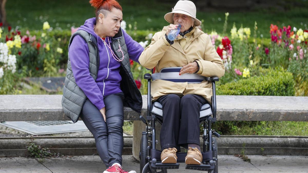 A Os De La Ley De Dependencia Millones De Atendidos Y Fallecidos En Espera El