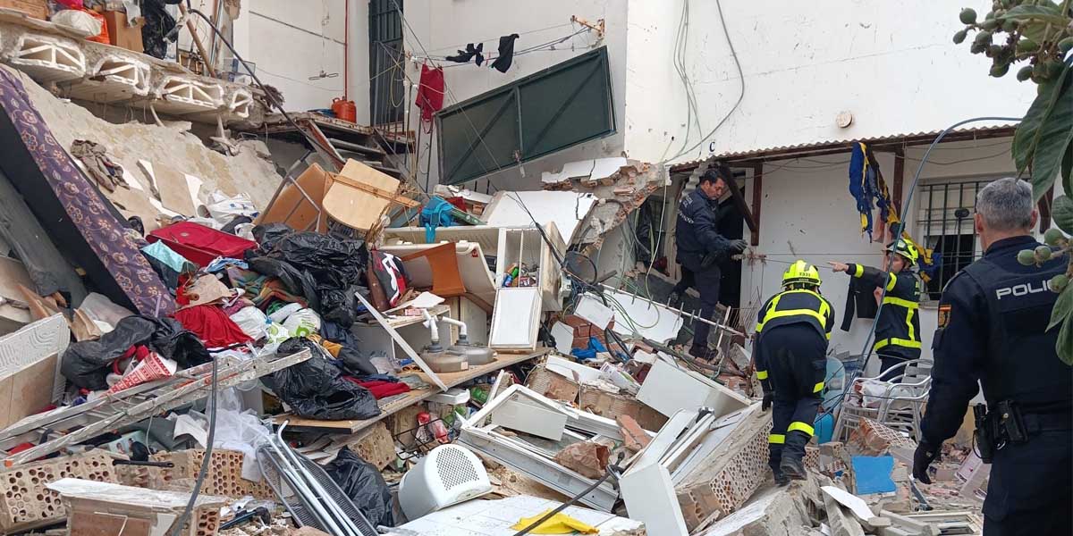 Una explosión causa el derrumbe de parte de una vivienda en El Puerto