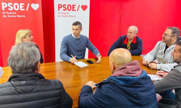 El PSOE se reúne con representantes de la plantilla de la limpieza